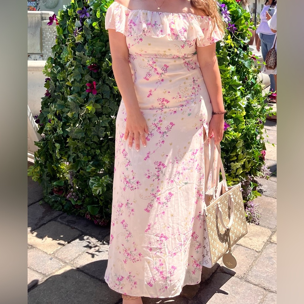Lulus- Amazing Moment Light Pink Floral Print Off-the-Shoulder Dress